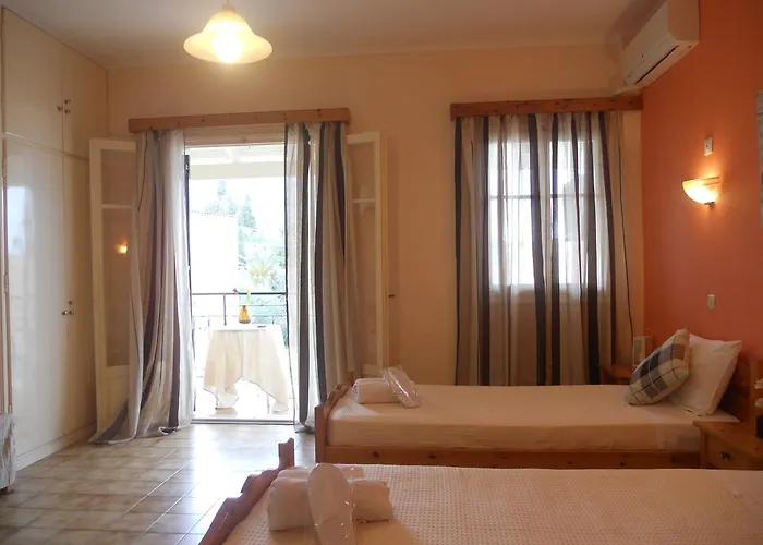 Lägenhetshotell Elli Marina And Benitses (Corfu)