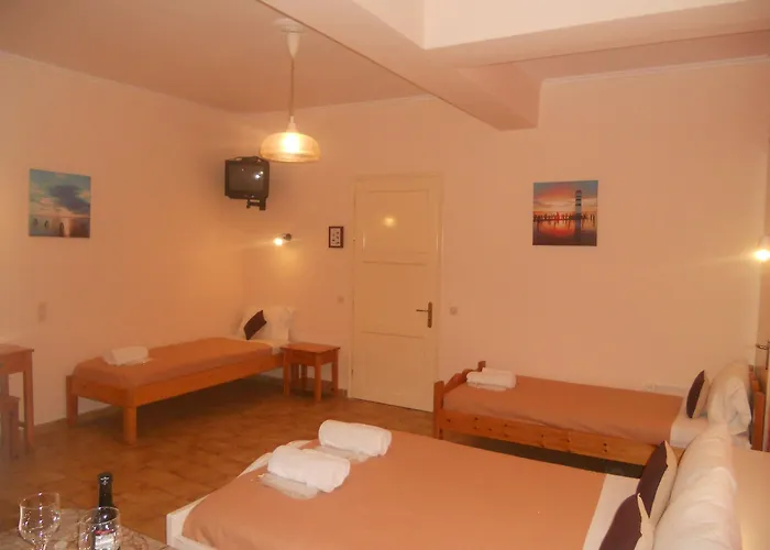 Lägenhetshotell Elli Marina And Benitses (Corfu)