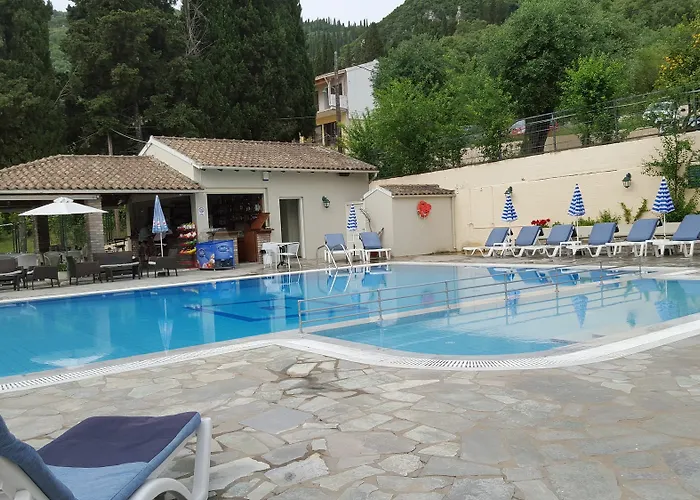 Lägenhetshotell Elli Marina And Benitses (Corfu)