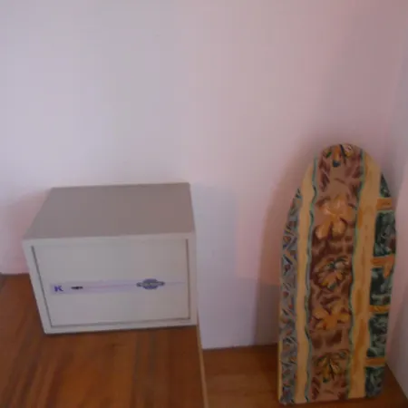 アパートホテル Elli Marina And 3*